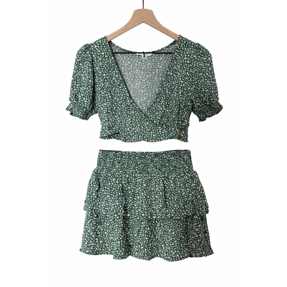 American Eagle Crop Top & Floral Ruffle Tiered‎ Mini Skirt Set Women Size Medium